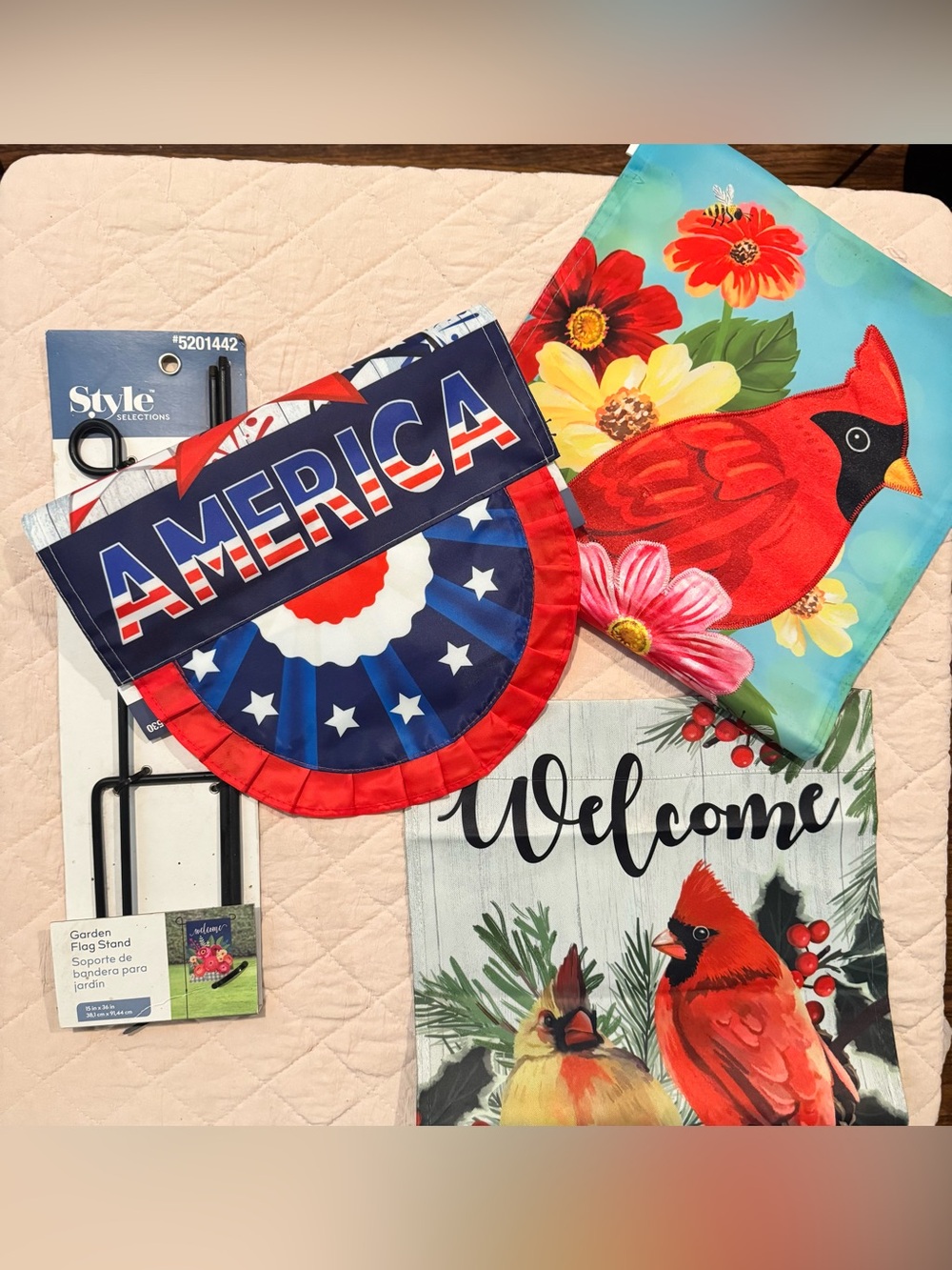 Set of 3 outdoor flags and flag holder NWT